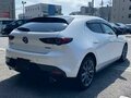 2023 Mazda 3 IV (BP), белый, 1315000 рублей - вид 3