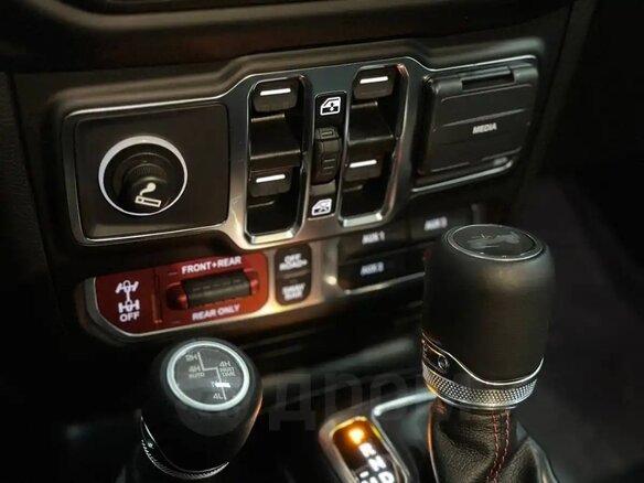 2023 Jeep Wrangler IV (JL), серый, 8100000 рублей - вид 15