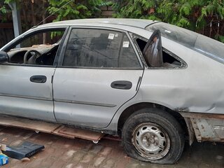 1994 Mitsubishi Galant VII, белый, 60000 рублей, вид 2