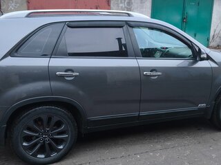 2014 Kia Sorento II Рестайлинг, серый, 1800000 рублей, вид 3