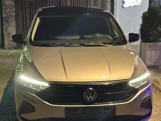 2020 Volkswagen Polo VI, серебристый, 2000000 рублей, вид 1