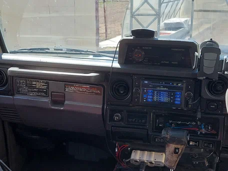 1994 Toyota Land Cruiser 70 Series, серый, 1200000 рублей, вид 5