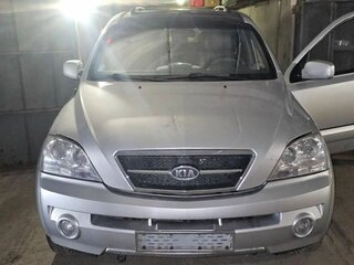 2004 Kia Sorento 4-speed I, серебристый, 450000 рублей, вид 3