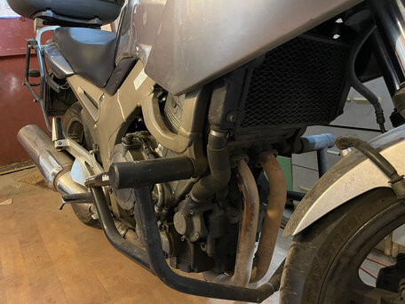 2003 Yamaha TDM900, серебристый, 500000 рублей, вид 5