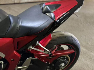 2010 Honda CB 1000R, красный, 820000 рублей, вид 1