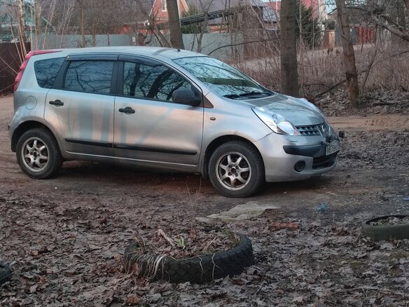 2006 Nissan Note I, серебристый, 469000 рублей - вид 3