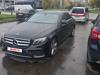 2018 Mercedes-Benz E-Класс 220 d V (W213, S213, C238), чёрный, 2100000 рублей, вид 2