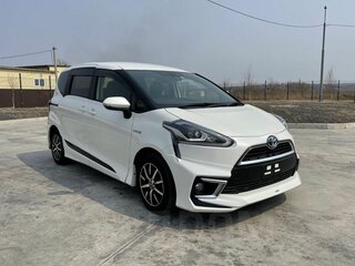 2017 Toyota Sienta II, белый, 1650000 рублей, вид 2