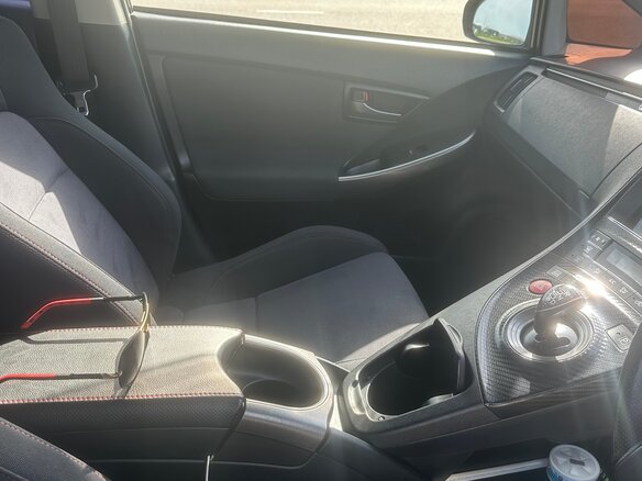 2013 Toyota Prius III Рестайлинг (XW30), чёрный, 1610000 рублей - вид 9