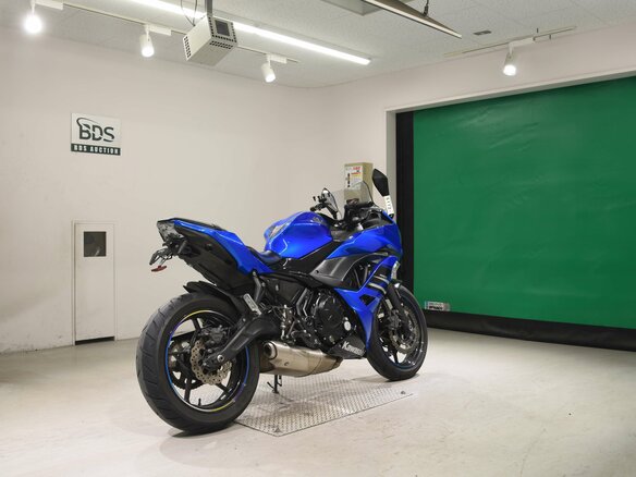 2017 Kawasaki Ninja 650, синий, 677000 рублей - вид 4