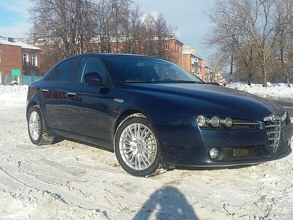 2009 Alfa Romeo 159, синий - вид 1