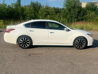 2018 Nissan Altima V (L33) Рестайлинг, белый, 1593000 рублей, вид 3