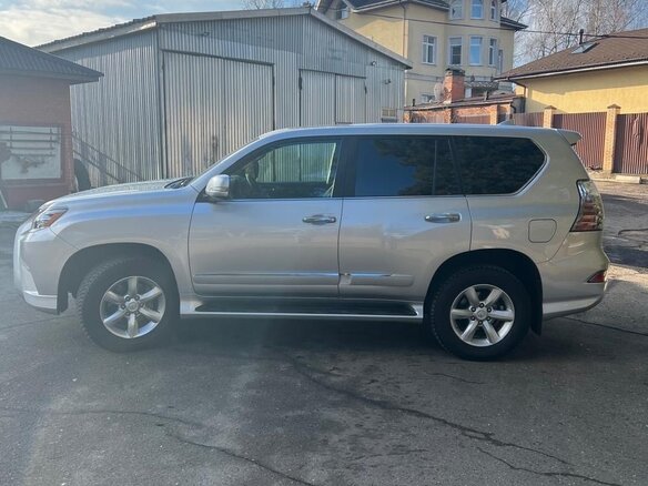 2019 Lexus GX 460 II Рестайлинг, серый, 6360000 рублей - вид 4