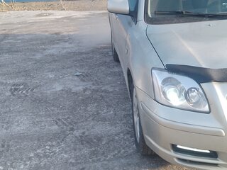 2005 Toyota Avensis II, серебристый, 980000 рублей, вид 3