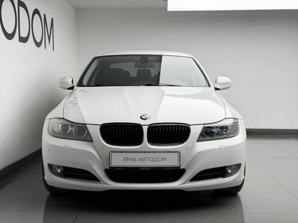 2011 BMW 3 серии 320i V (E90/E91/E92/E93) Рестайлинг, белый, 1224000 рублей - вид 2
