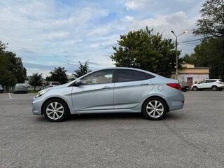 2012 Hyundai Solaris I, голубой, 1100000 рублей, вид 2