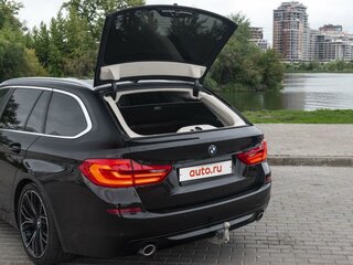 2019 BMW 5 серии 520d xDrive VII (G30/G31/G38), чёрный, 3120000 рублей, вид 5