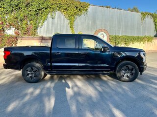 2022 Ford F-150 Lightning Standard Range 98 kWh XIV, синий, 10000000 рублей, вид 2