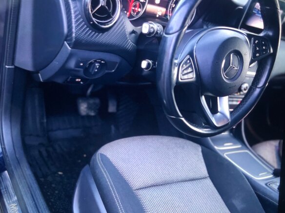 2018 Mercedes-Benz GLA 200 I (X156) Рестайлинг, синий, 1630000 рублей - вид 9