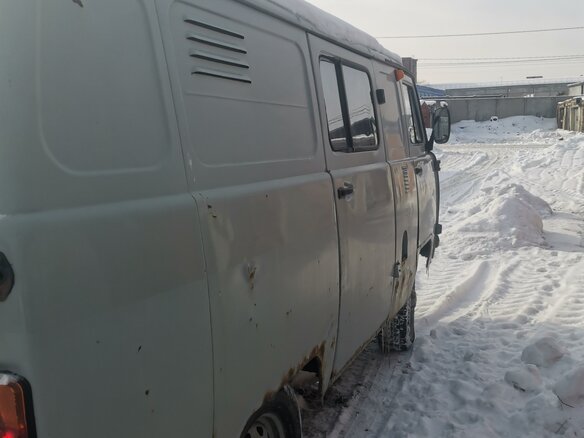 2010 УАЗ 3962, белый, 350000 рублей - вид 3