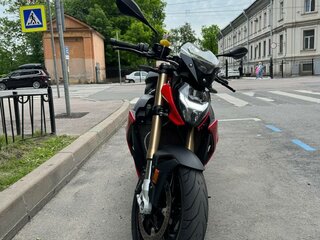 2022 BMW S 1000 R, красный, 2000000 рублей, вид 2