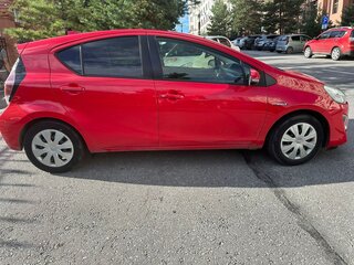 2015 Toyota Aqua I Рестайлинг, красный, 1150000 рублей, вид 3