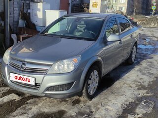 2011 Opel Astra H Рестайлинг, серебристый, 625000 рублей, вид 1