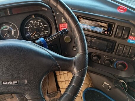 2000 DAF XF 95, голубой, 800000 рублей, вид 3
