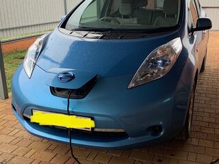2012 Nissan Leaf (EM57) I (ZE0/AZE0), голубой, 640000 рублей, вид 1