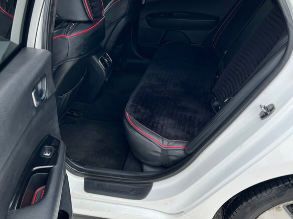 2019 Kia Optima IV Рестайлинг, белый, 1750000 рублей - вид 9