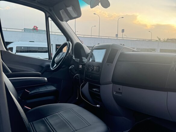 2016 Mercedes-Benz Sprinter, серебристый, 4500000 рублей - вид 17