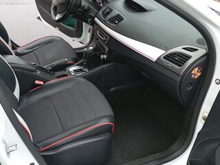 2013 Renault Megane III Рестайлинг, белый, 970000 рублей, вид 4