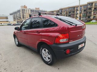 2007 SsangYong Actyon 4-speed I, красный, 990000 рублей, вид 3