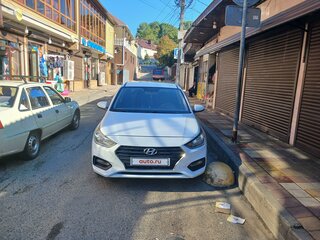 2019 Hyundai Solaris II, белый, 900000 рублей, вид 1