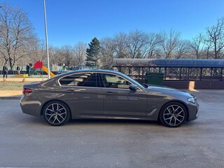 2021 BMW 5 серии 530i VII (G30/G31/G38) Рестайлинг, серый, 5600000 рублей, вид 2