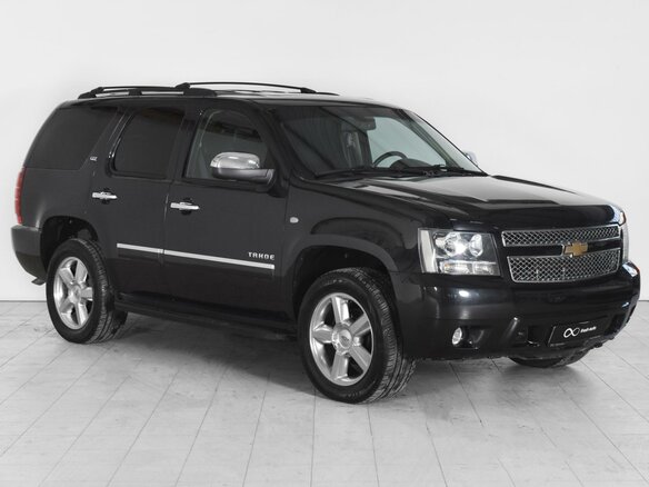 2012 Chevrolet Tahoe 6AT III, чёрный
