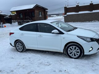 2020 Hyundai Solaris II Рестайлинг, белый, 1430000 рублей, вид 2