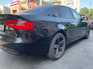 2013 Audi A4 IV (B8) Рестайлинг, чёрный, 1690000 рублей, вид 3