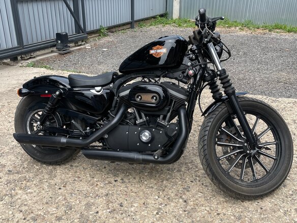 2012 Harley-Davidson Sportster 883, чёрный, 860000 рублей - вид 2