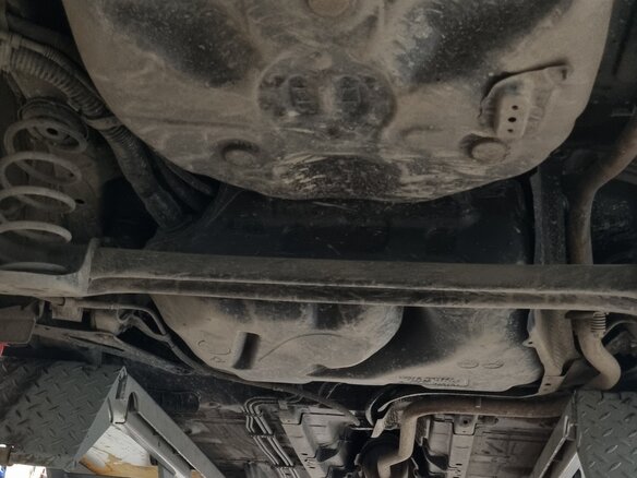 2013 Toyota Vitz III (XP130), красный, 850000 рублей - вид 23