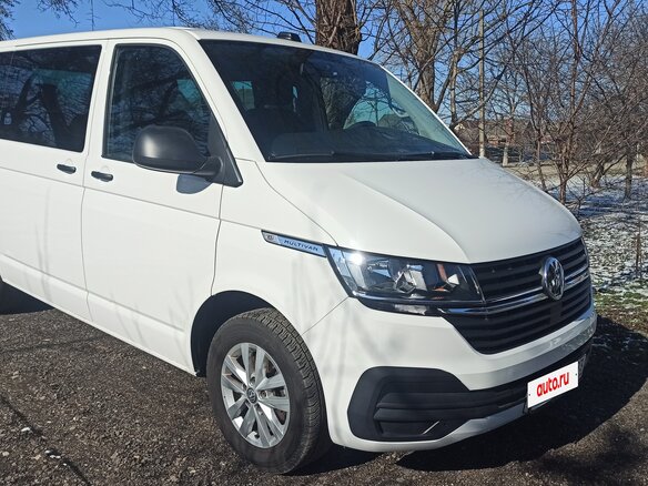 2020 Volkswagen Multivan T6 Рестайлинг, белый, 4200000 рублей