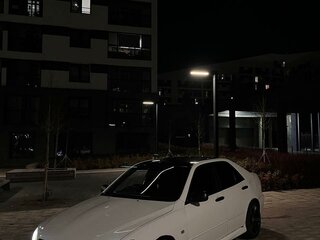 2001 Toyota Altezza, белый, 900000 рублей, вид 4