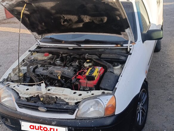 2000 Ford Courier, белый, 300000 рублей - вид 2
