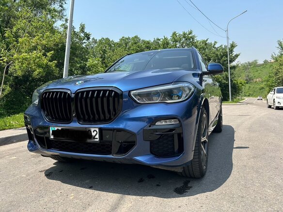 2021 BMW X5 40i IV (G05/G18), синий, 5770000 рублей