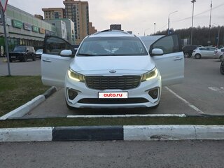 2018 Kia Carnival III, белый, 2860000 рублей, вид 2