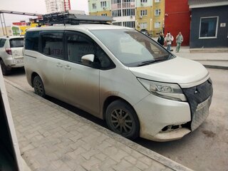 Toyota Noah III (R80) Рестайлинг