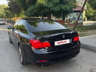 2010 BMW 7 серии 730d V (F01/F02/F04), чёрный, 1900000 рублей, вид 4