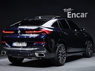 2024 BMW X6 40i III (G06) Рестайлинг, синий, 11500000 рублей, вид 4