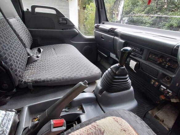 2005 Isuzu Elf (N-series), белый, 1650000 рублей - вид 19