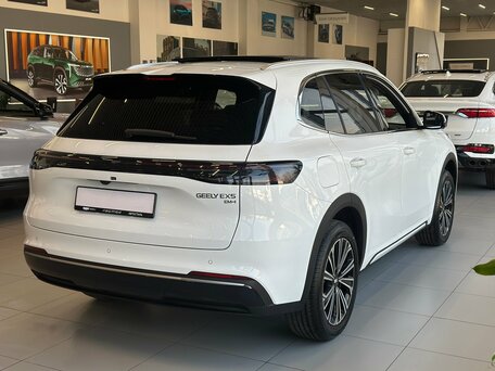 2026 Geely EM-i, белый, 3969990 рублей, вид 5